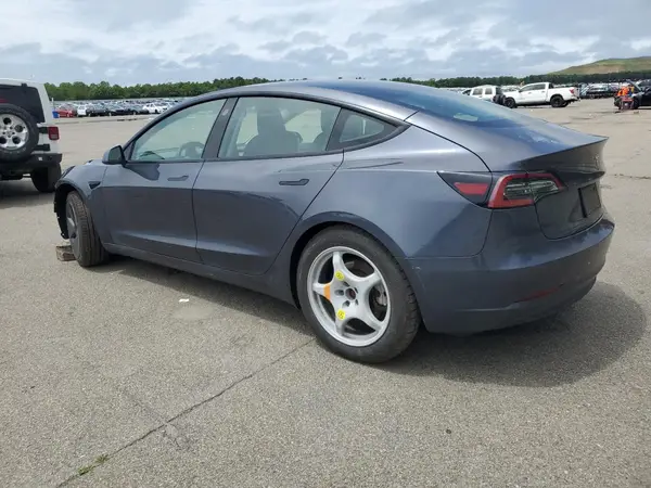 5YJ3E1EA7PF505003 2023 TESLA MODEL 3 - Image 2