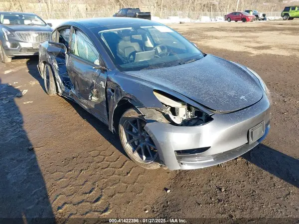 5YJ3E1EA7PF509567 2023 TESLA MODEL 3 - Image 1