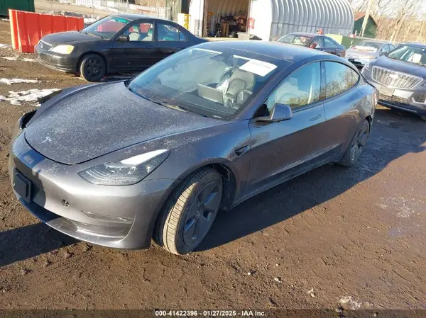 5YJ3E1EA7PF509567 2023 TESLA MODEL 3 - Image 2