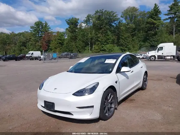 5YJ3E1EA7PF510850 2023 TESLA MODEL 3 - Image 2