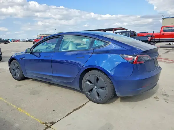 5YJ3E1EA7PF512467 2023 TESLA MODEL 3 - Image 2