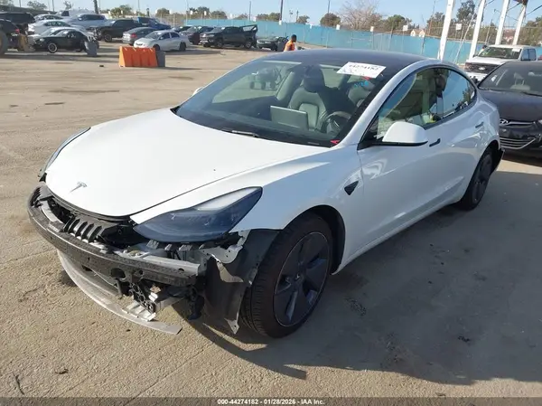 5YJ3E1EA7PF518138 2023 TESLA MODEL 3 - Image 2