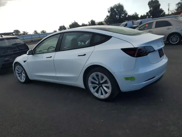 5YJ3E1EA7PF519273 2023 TESLA MODEL 3 - Image 2