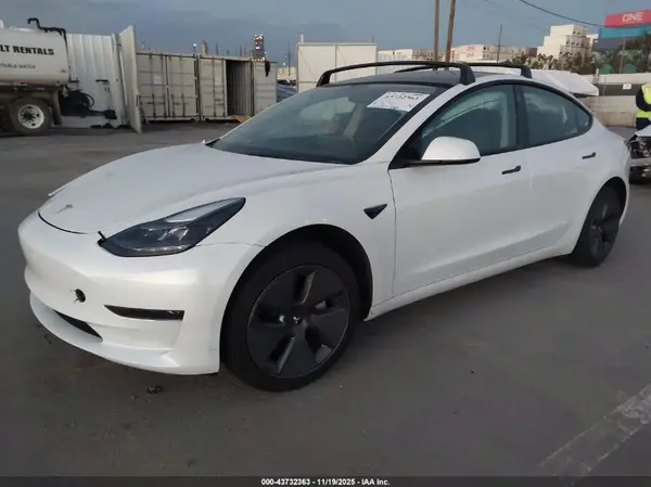 5YJ3E1EA7PF540799 2023 TESLA MODEL 3 - Image 2
