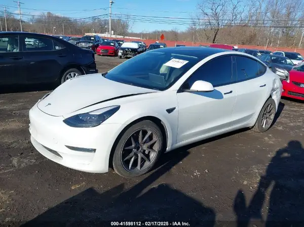 5YJ3E1EA7PF550524 2023 TESLA MODEL 3 - Image 2