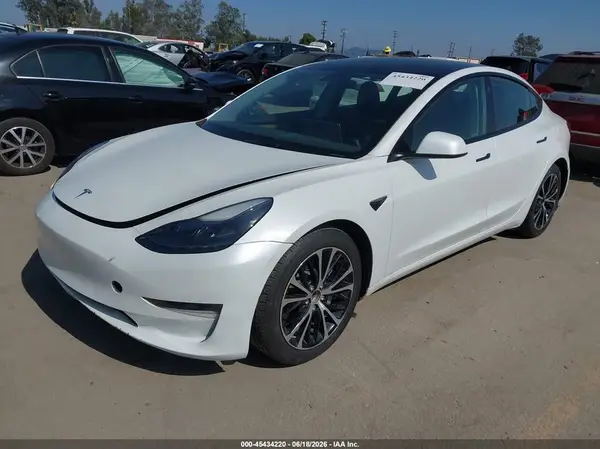 5YJ3E1EA7PF550703 2023 TESLA MODEL 3 - Image 2
