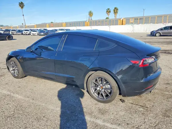 5YJ3E1EA7PF555139 2023 TESLA MODEL 3 - Image 2