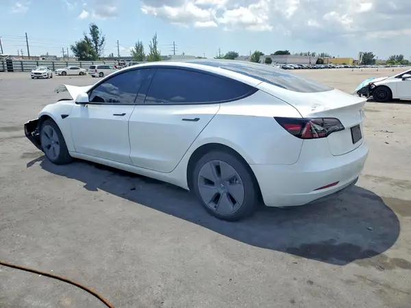 5YJ3E1EA7PF556114 2023 TESLA MODEL 3 - Image 2