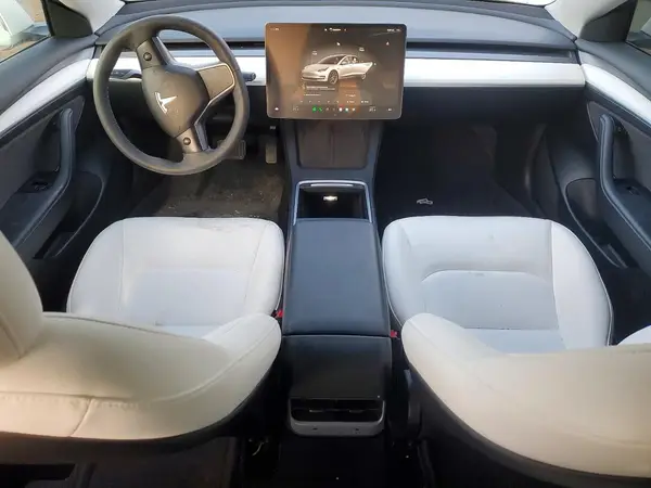 5YJ3E1EA7PF557084 2023 TESLA MODEL 3 - Image 8