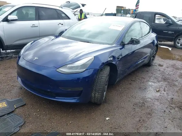 5YJ3E1EA7PF560888 2023 TESLA MODEL 3 - Image 2