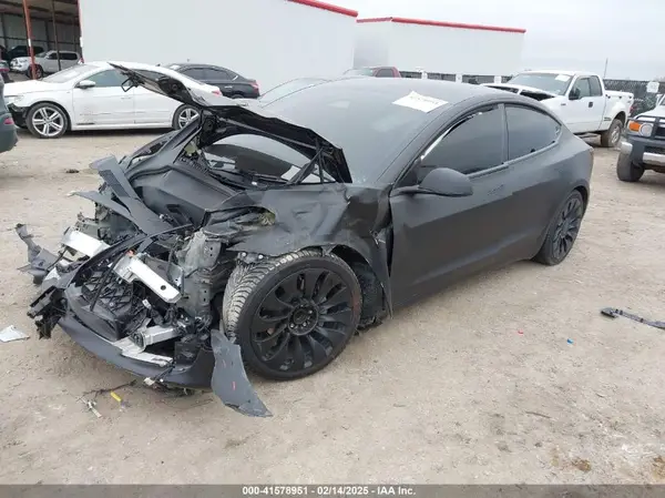 5YJ3E1EA7PF563550 2023 TESLA MODEL 3 - Image 2