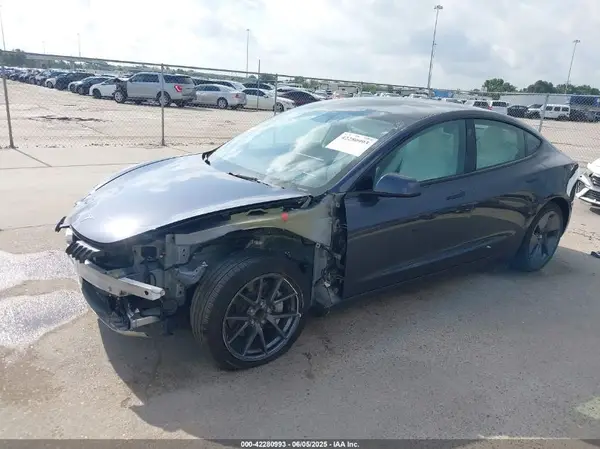 5YJ3E1EA7PF567906 2023 TESLA MODEL 3 - Image 2