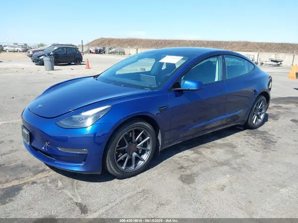 5YJ3E1EA7PF568098 2023 TESLA MODEL 3 - Image 2