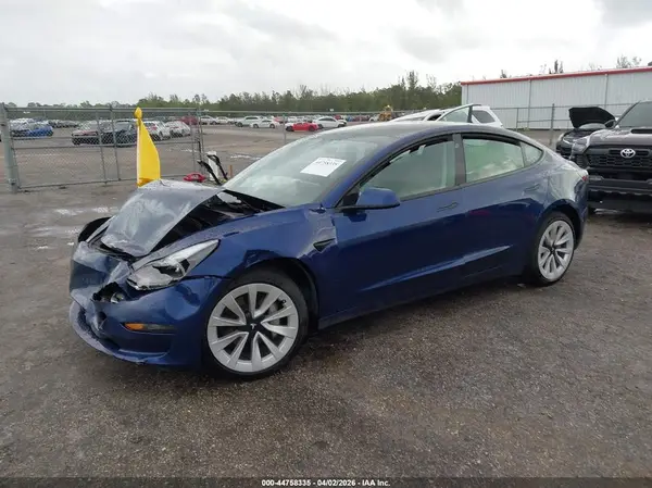 5YJ3E1EA7PF569851 2023 TESLA MODEL 3 - Image 2