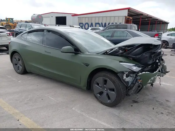 5YJ3E1EA7PF570322 2023 TESLA MODEL 3 - Image 1