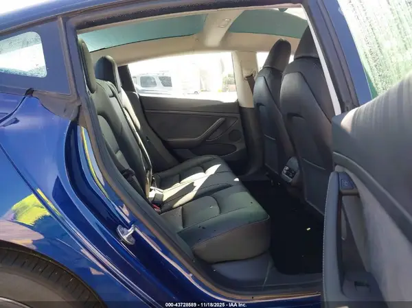 5YJ3E1EA7PF574631 2023 TESLA MODEL 3 - Image 8