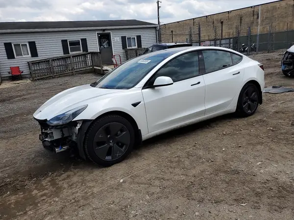 5YJ3E1EA7PF574662 2023 TESLA MODEL 3 - Image 1