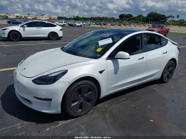 5YJ3E1EA7PF578551 2023 TESLA MODEL 3 - Image 2