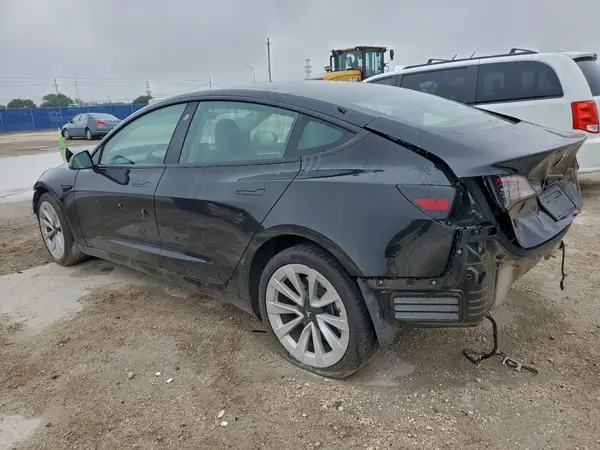 5YJ3E1EA7PF582972 2023 TESLA MODEL 3 - Image 2