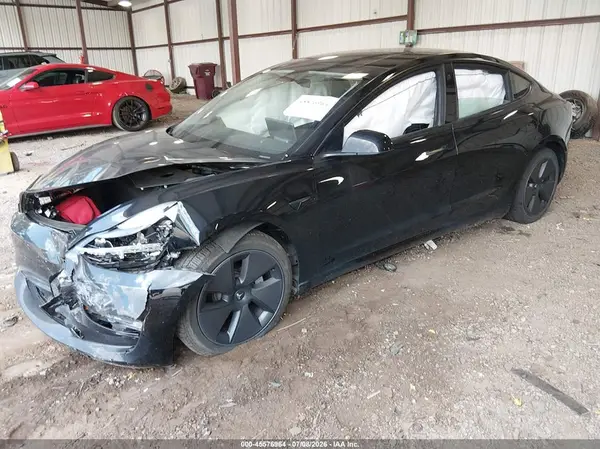 5YJ3E1EA7PF583071 2023 TESLA MODEL 3 - Image 2