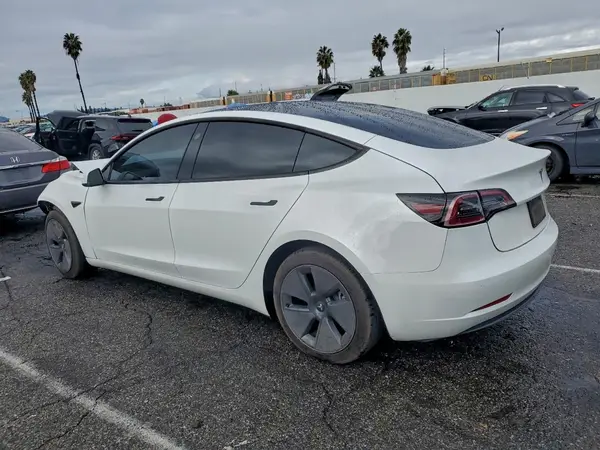 5YJ3E1EA7PF584219 2023 TESLA MODEL 3 - Image 2