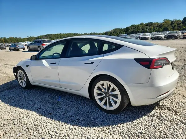5YJ3E1EA7PF585046 2023 TESLA MODEL 3 - Image 2