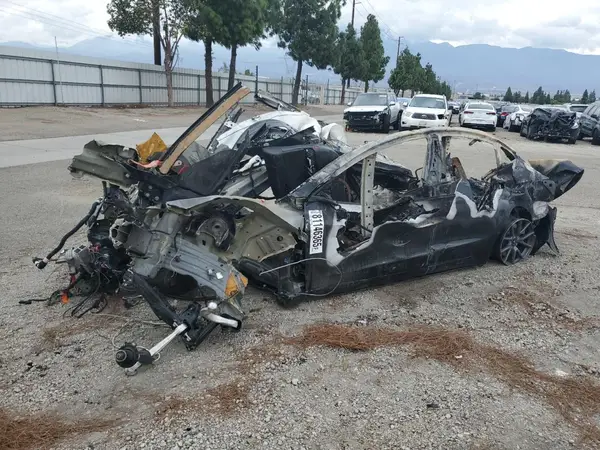 5YJ3E1EA7PF588996 2023 TESLA MODEL 3 - Image 1