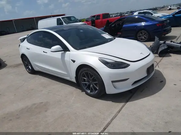 5YJ3E1EA7PF590067 2023 TESLA MODEL 3 - Image 1
