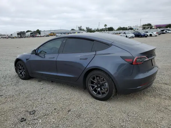 5YJ3E1EA7PF598489 2023 TESLA MODEL 3 - Image 2