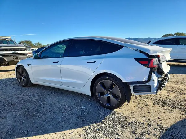 5YJ3E1EA7PF599738 2023 TESLA MODEL 3 - Image 2