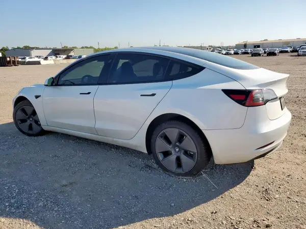 5YJ3E1EA7PF600483 2023 TESLA MODEL 3 - Image 2