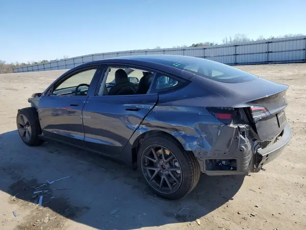 5YJ3E1EA7PF601214 2023 TESLA MODEL 3 - Image 2