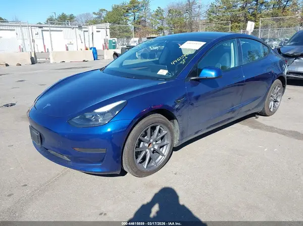 5YJ3E1EA7PF601570 2023 TESLA MODEL 3 - Image 2