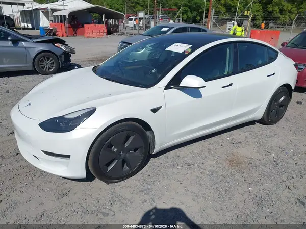 5YJ3E1EA7PF603920 2023 TESLA MODEL 3 - Image 2