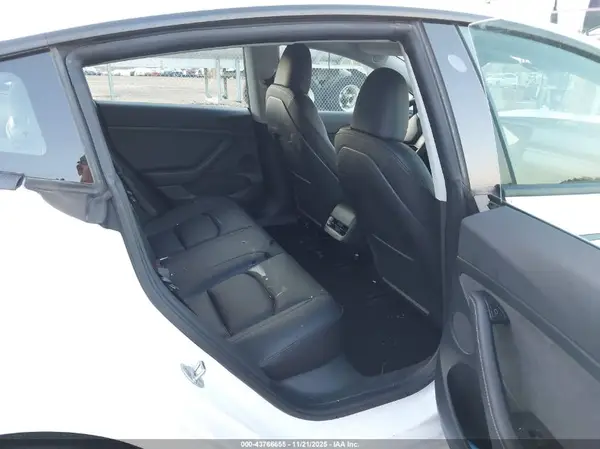 5YJ3E1EA7PF604159 2023 TESLA MODEL 3 - Image 8