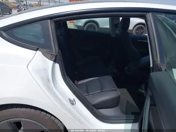 5YJ3E1EA7PF607353 2023 TESLA MODEL 3 - Image 8