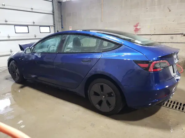 5YJ3E1EA7PF607823 2023 TESLA MODEL 3 - Image 2