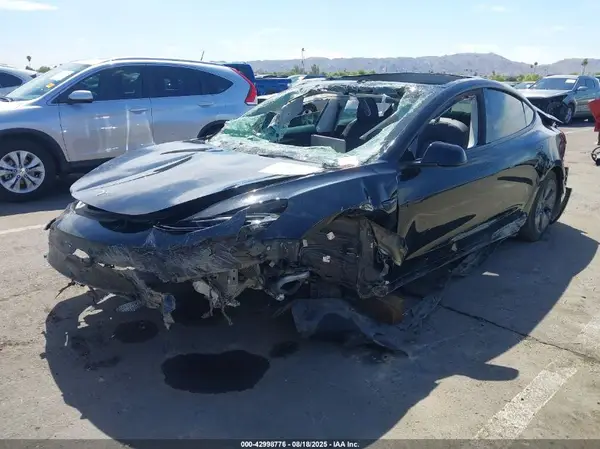 5YJ3E1EA7PF610379 2023 TESLA MODEL 3 - Image 2