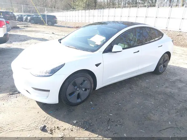 5YJ3E1EA7PF611340 2023 TESLA MODEL 3 - Image 2