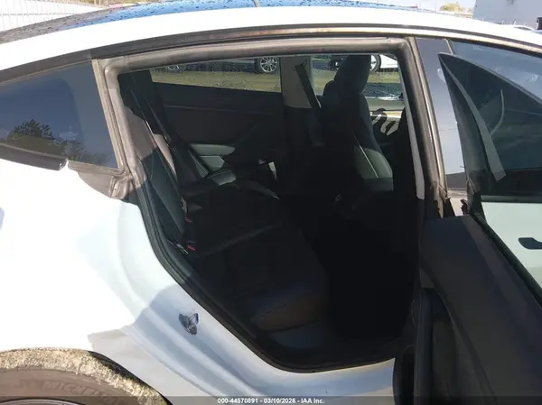 5YJ3E1EA7PF611340 2023 TESLA MODEL 3 - Image 8