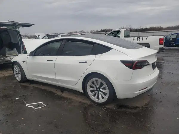5YJ3E1EA7PF611967 2023 TESLA MODEL 3 - Image 2