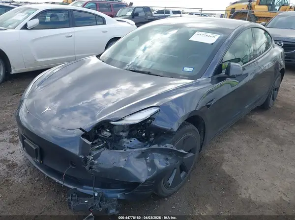 5YJ3E1EA7PF613590 2023 TESLA MODEL 3 - Image 2