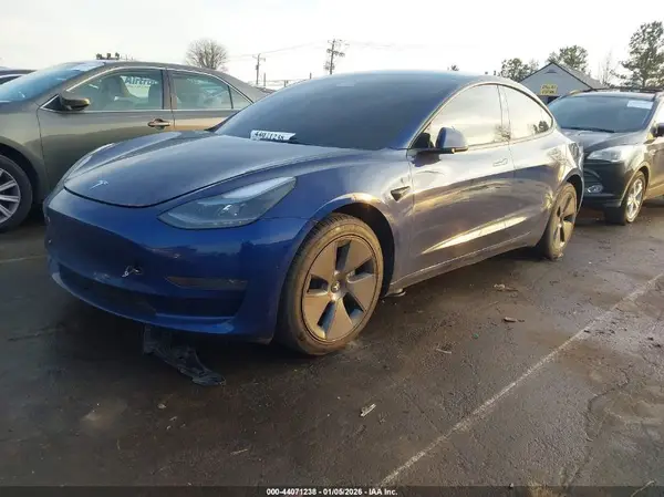 5YJ3E1EA7PF614559 2023 TESLA MODEL 3 - Image 2