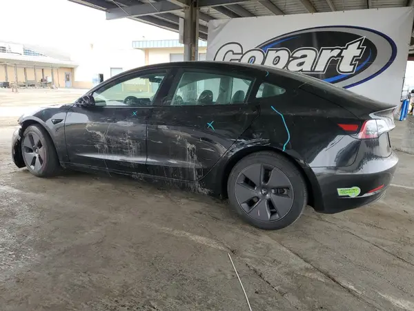 5YJ3E1EA7PF618479 2023 TESLA MODEL 3 - Image 2