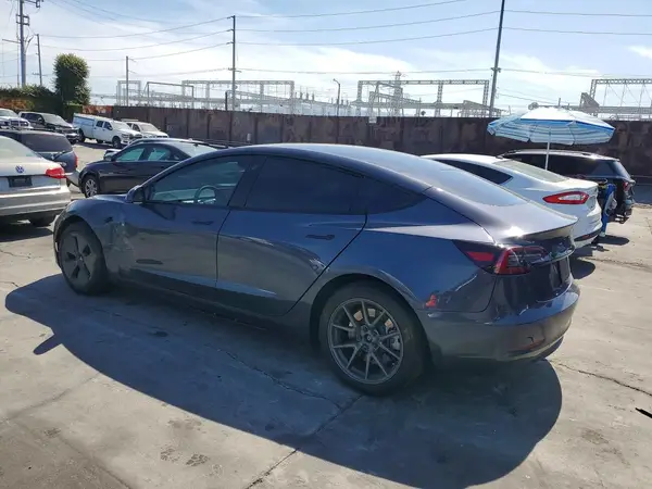 5YJ3E1EA7PF623942 2023 TESLA MODEL 3 - Image 2