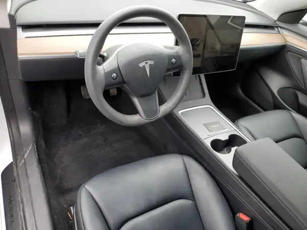 5YJ3E1EA7PF626985 2023 TESLA MODEL 3 - Image 8