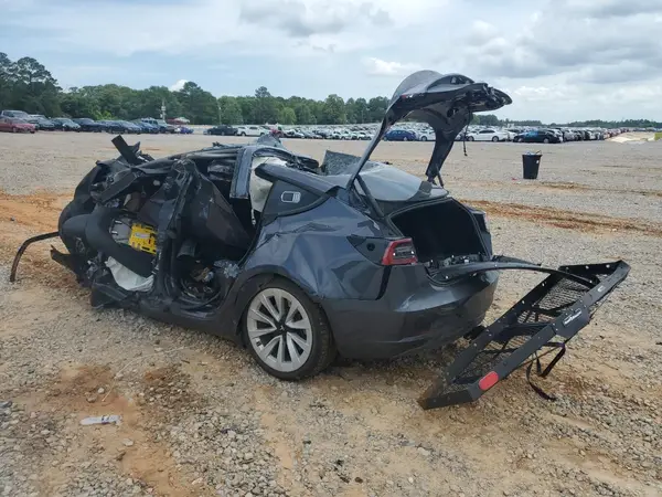 5YJ3E1EA7PF627103 2023 TESLA MODEL 3 - Image 2