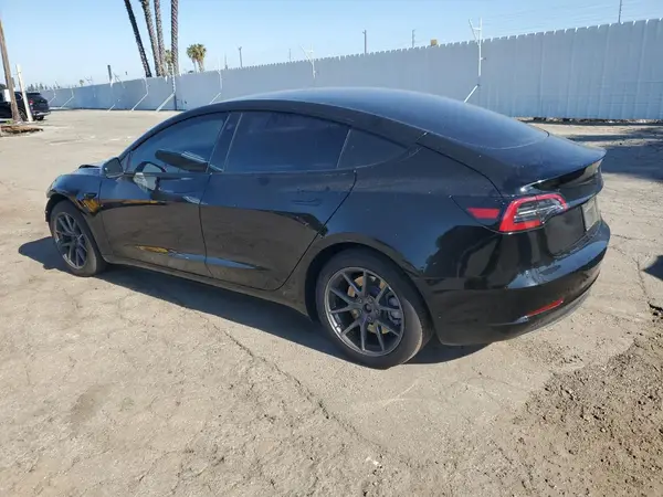 5YJ3E1EA7PF640322 2023 TESLA MODEL 3 - Image 2
