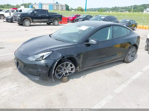5YJ3E1EA7PF641695 2023 TESLA MODEL 3 - Image 2