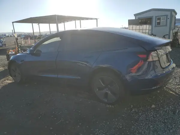 5YJ3E1EA7PF646170 2023 TESLA MODEL 3 - Image 2